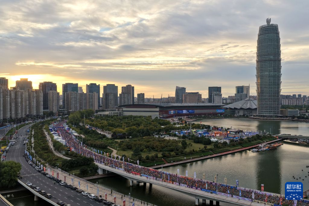 英国365上市公司详情图