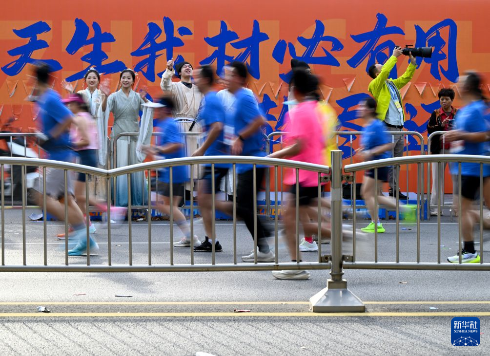 专业英国365上市公司服务